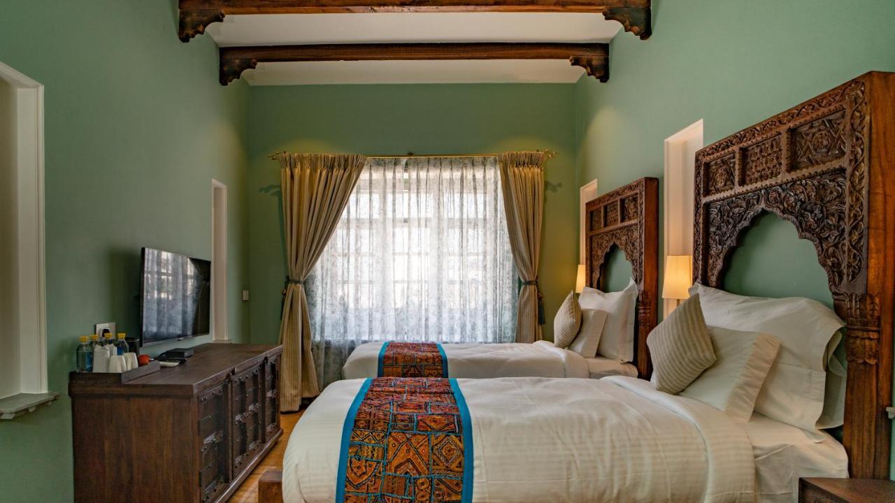 Khamma Ghani A Boutique